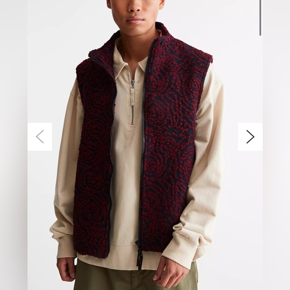 NWT Wax London Cozi Vest Wool Blend Navy Red Mens Medium - Picture 2 of 3